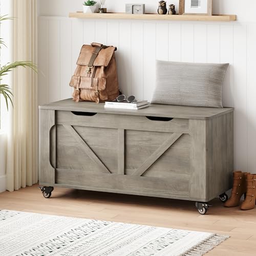 GarveeHome Storage Chest, 39.4" Wooden Storage Bench with 4 Wheels (Gray)