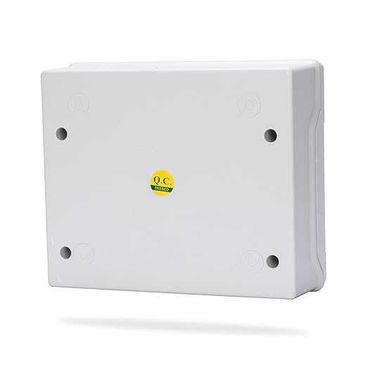 Mollom 12 Way Power Distribution Box