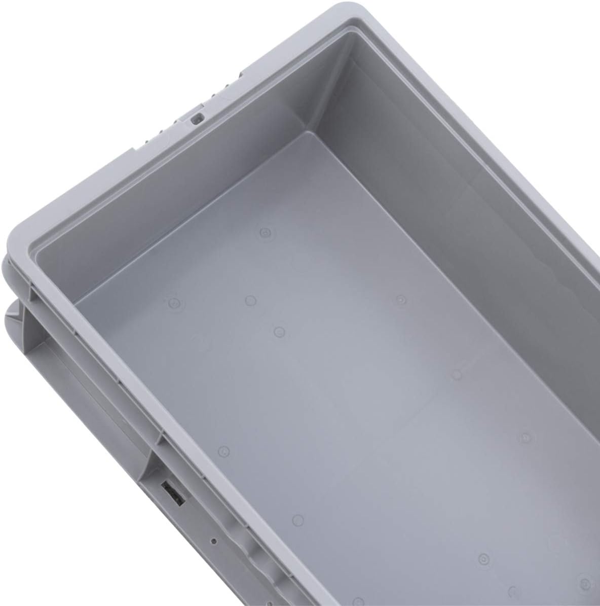 buckhorn sw241507f101000 plastic straight wall storage container tote shown in use