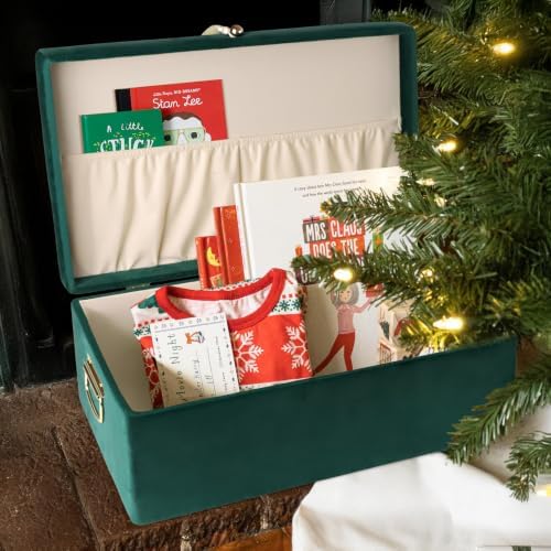HofferRuffer Velvet Storage Trunks with Wood Frame, Set of 2 Storage Chests with Handles, Bedroom Organizer Nesting Upholstered Decorative Boxes Hinged Lid with Gold Hardware Accents (Green Velvet)