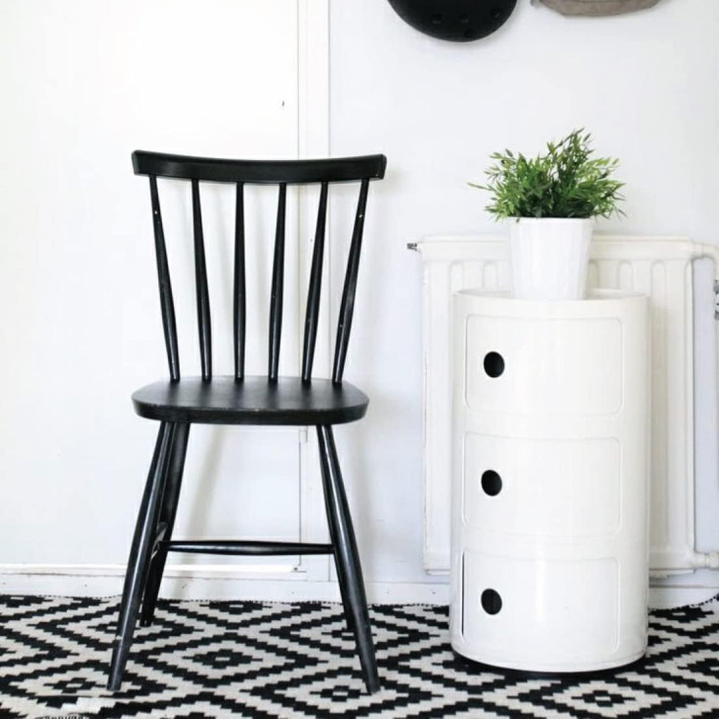 kartell 5967/rr componibili drawers by anna castelli ferrieri shown in use