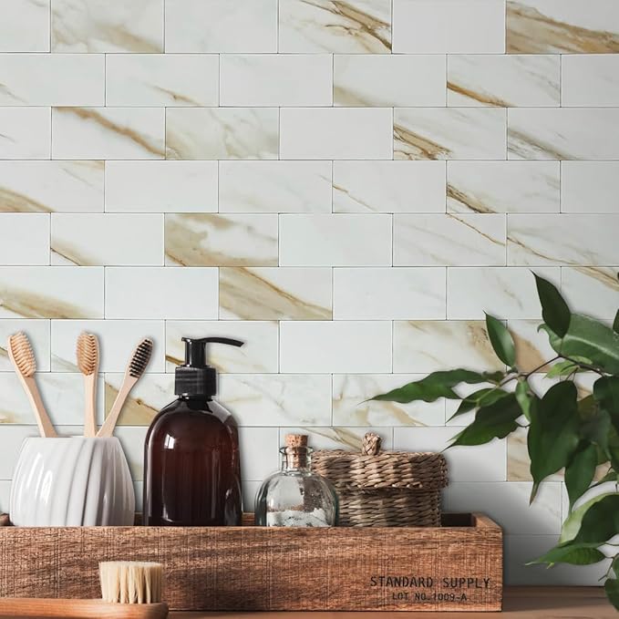 AULIGET 100-Piece Calacatta Gold Marble Look Peel and Stick Backsplash Wall