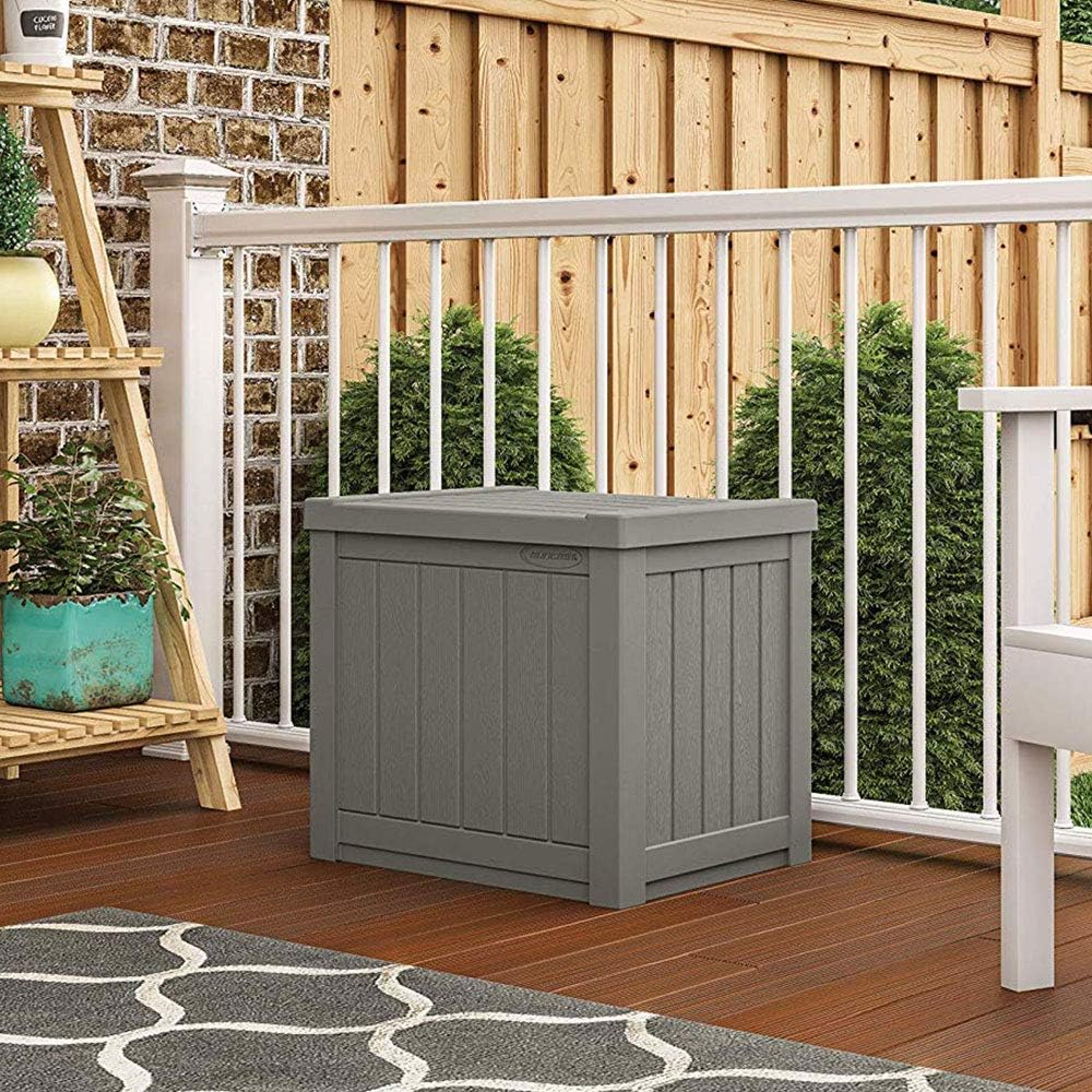 suncast ss500st 22 gallon small resin outdoor patio, close-up detail