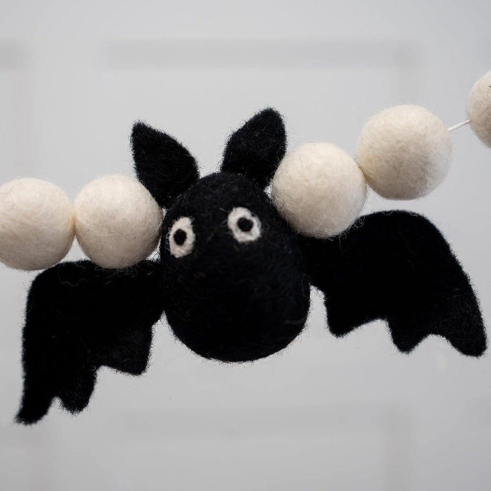Bat Garland Halloween, Felt Bat Banner, Mantel and Party Decorations