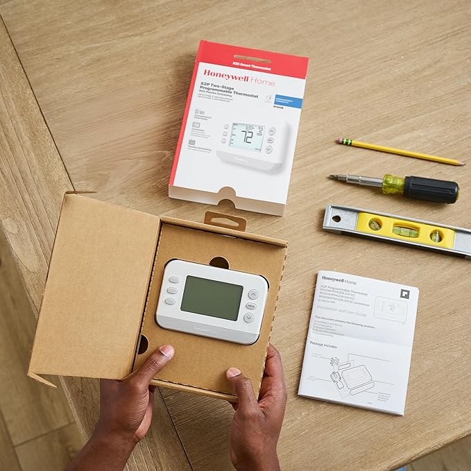 New! Honeywell Home Programmable Thermostat, Conventional/Heat Pump