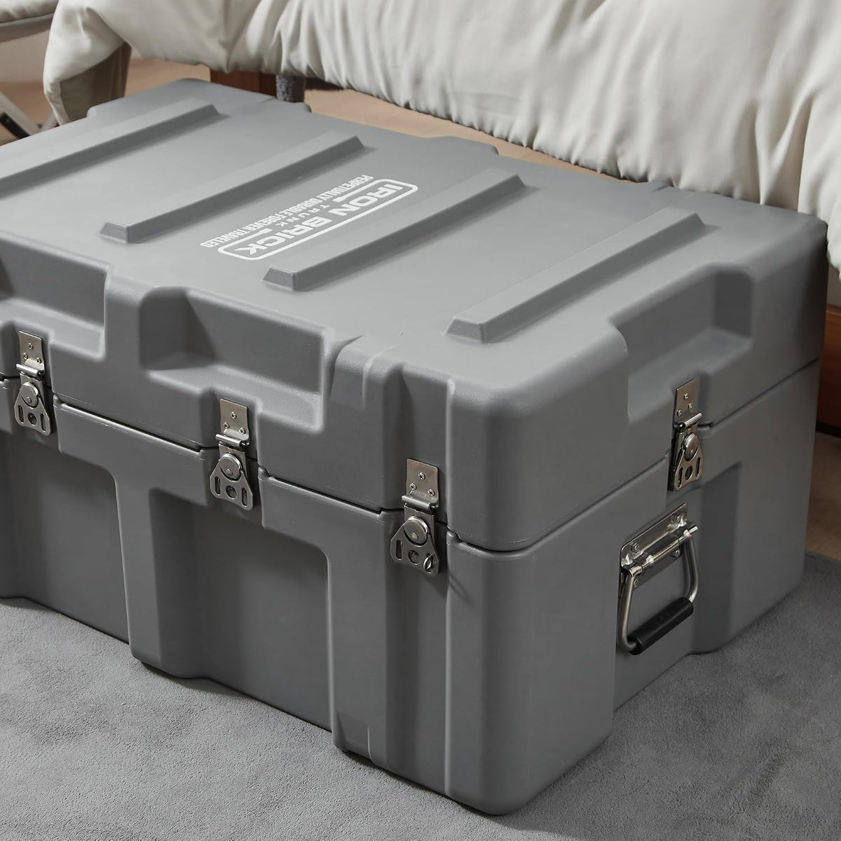 dormco the iron brick® trunk - strongest trunk, side view