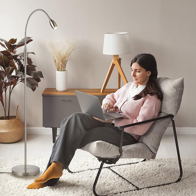 O’Bright Ray – Adjustable LED Beam Floor Lamp, Dimmable and Zoomable Spotlight