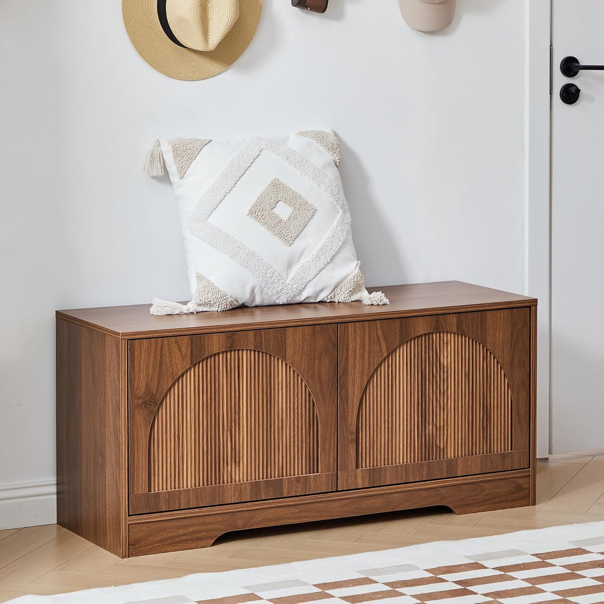 BERRYMERRY 39.4" Fluted 2 Tier Shoe Storage Bench with Shelf