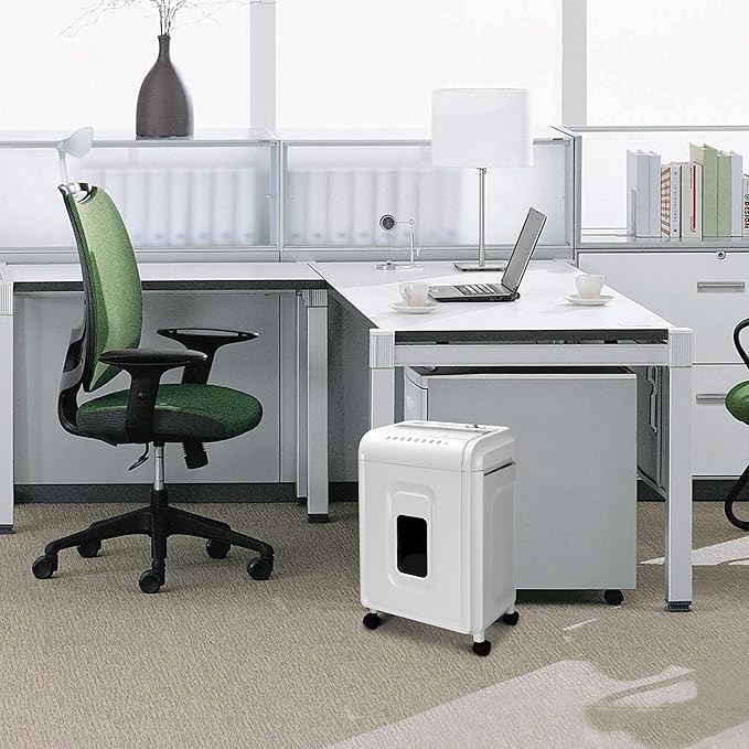 Aurora High-Security 8-Sheet Micro-Cut Paper, CD/DVD and Credit Card Shredder