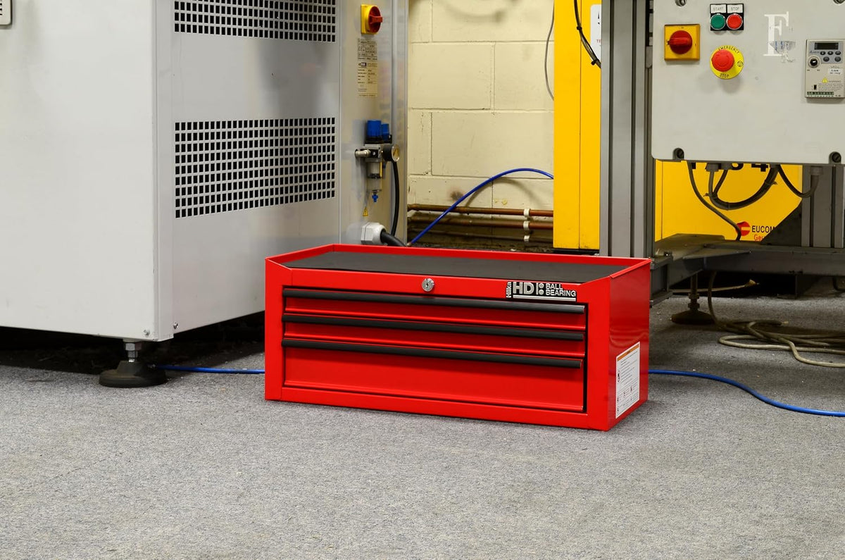 hilka g301c3bbs heavy duty 3 drawer add-on tool shown in use