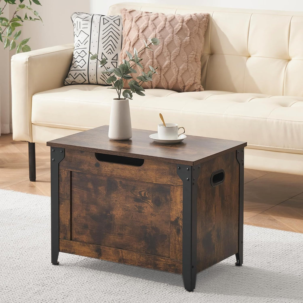 idealhouse 23.6" storage bench with 2 safety hinges shown in use