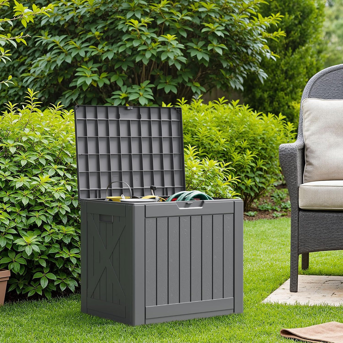 flamaker resin deck box 40 gallon waterproof outdoor, close-up detail