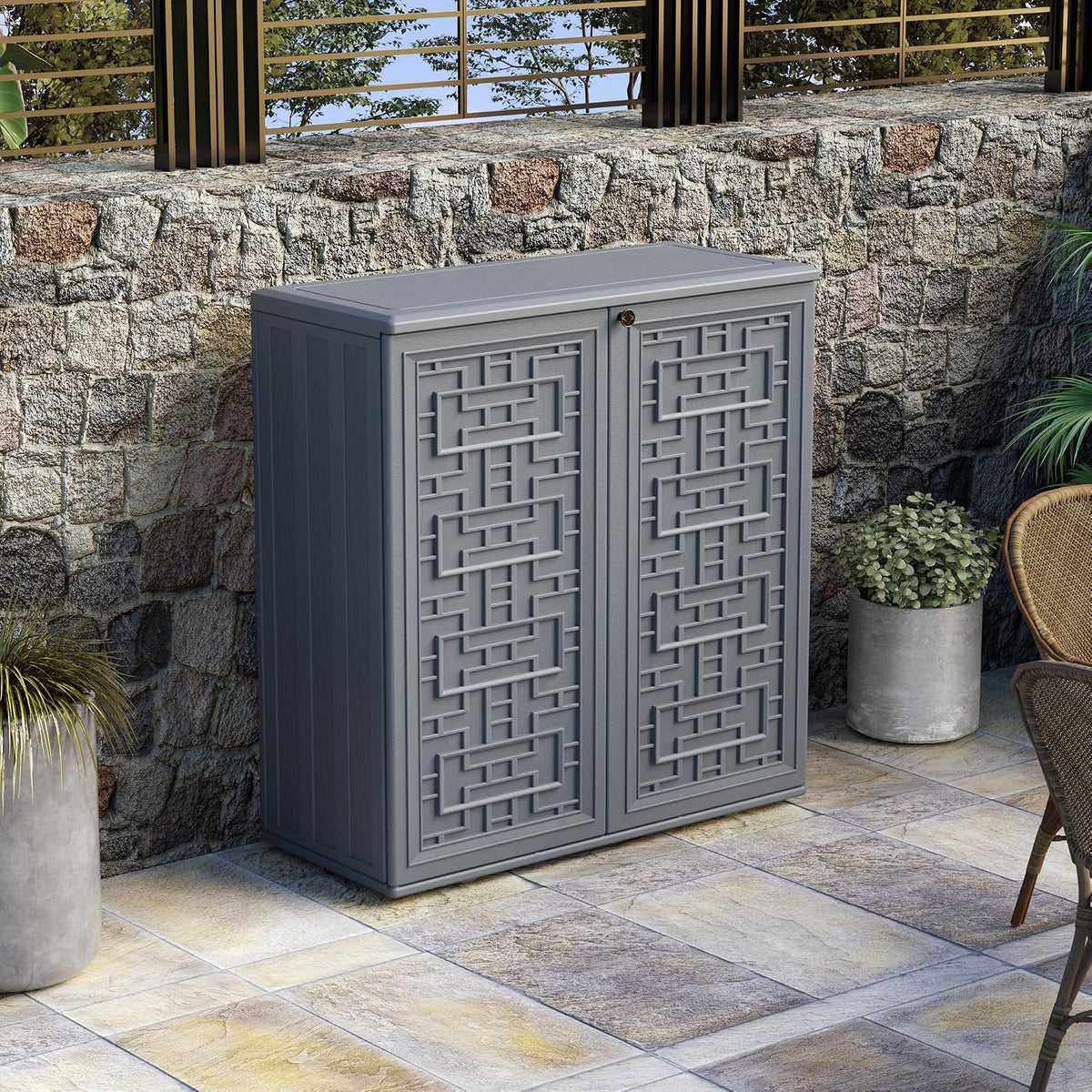 mrosaa indoor outdoor storage cabinet waterproof with shelf,plastic, close-up detail