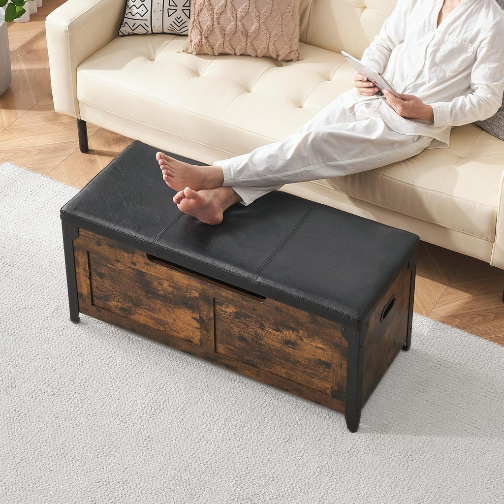 idealhouse 39.4" storage bench with 2 safety hinges shown in use